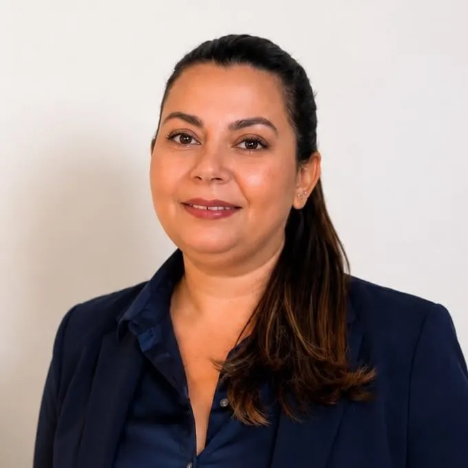 Ehiliana from Yoll Remodeling, who takes your kitchen measurements in person